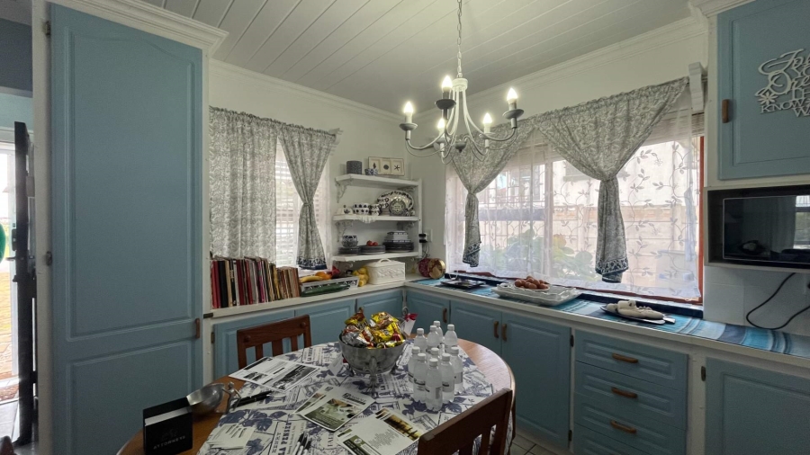4 Bedroom Property for Sale in Hartenbos Heuwels Western Cape